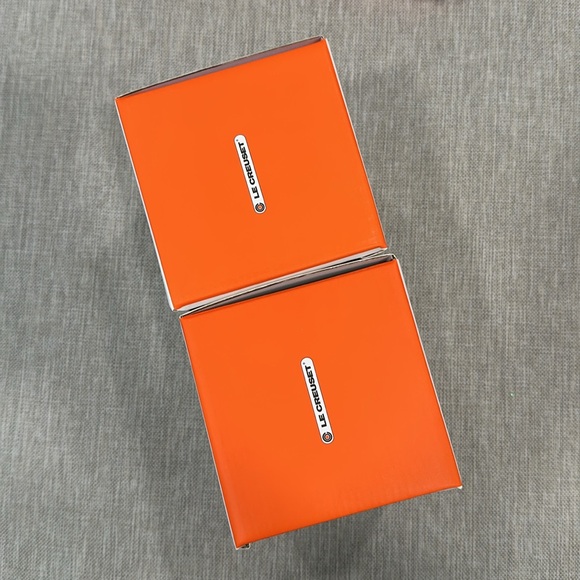 🎅🏽🎄 NWT! Set of Two Le Creuset Holiday Mugs and Le Creuset Tote! - Picture 7 of 13